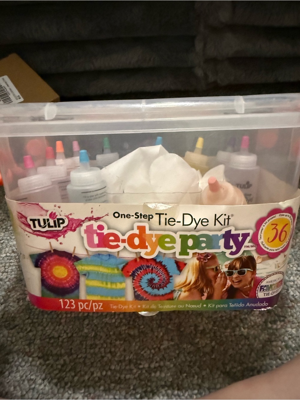 One-Step Tie-Dye Party Kit - Multicolor